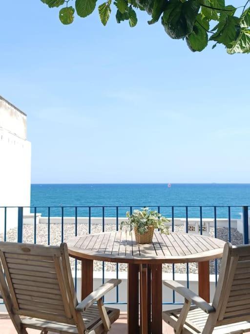 Casa de Férias Charming House In Sant Pol Facing The Sea Sant Pol De Mar
