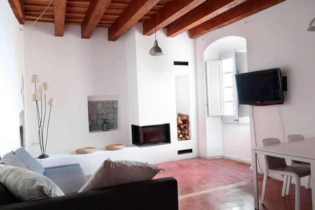 Charming House In Sant Pol Facing The Sea * Sant Pol De Mar